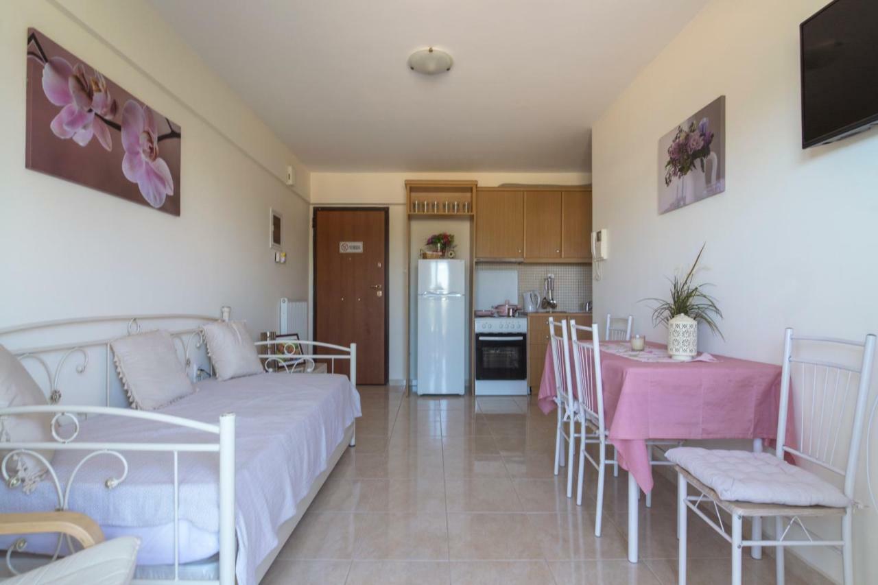 Lovely Apartment Xylokastro 2Nd Floor Buitenkant foto