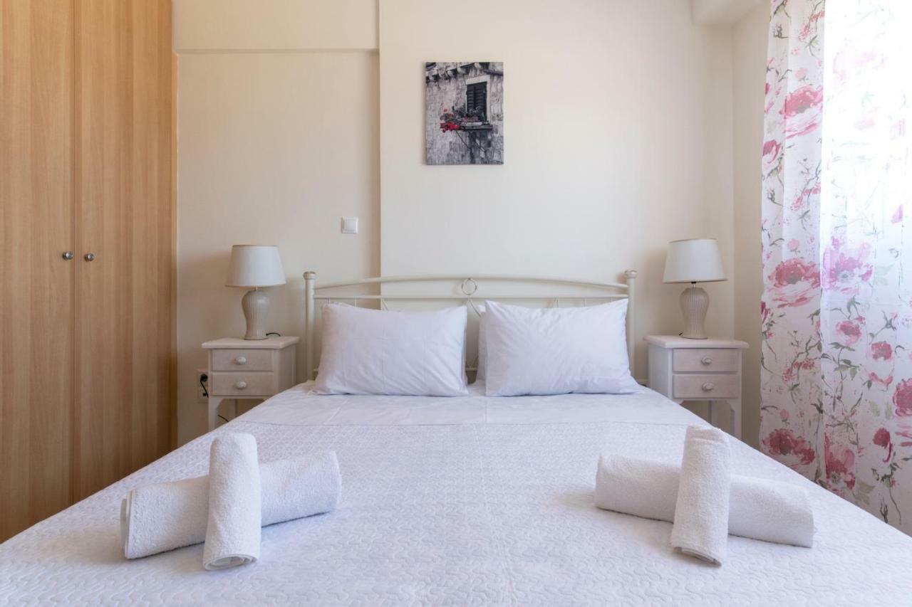 Lovely Apartment Xylokastro 2Nd Floor Buitenkant foto
